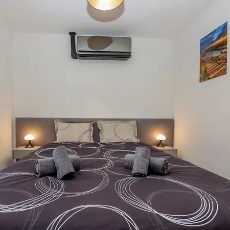 Le Refuge - Appt Neuf A 10 Min De La Lägenhet *